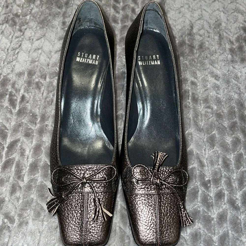 Stuart Weitzman Gold Printed Patent Leather Square Toe Pumps. Size 6.5.‎